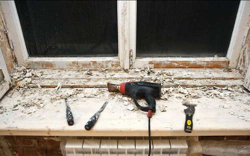 Как покрасить деревянные окна, потратив минимум сил и времени?